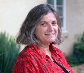 headshot of Anita Grunder